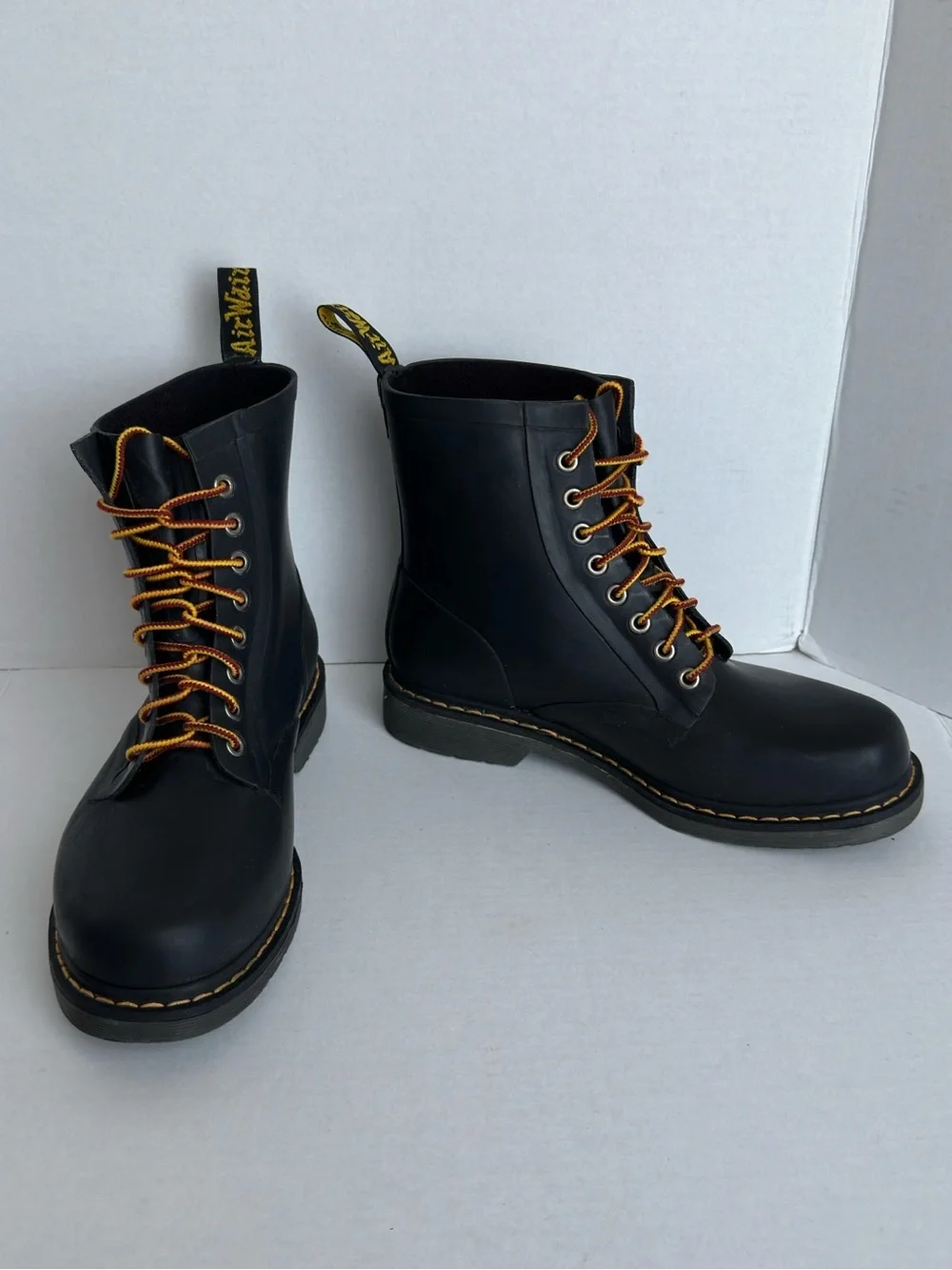 Dr. Martens Men’s Black Rubber Rain Boots Size 11.5 Waterproof pull on